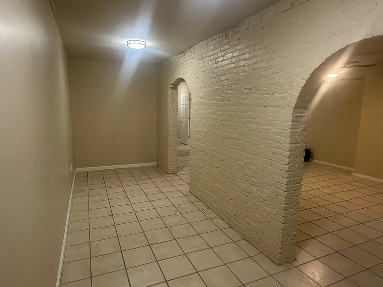 1410 Madison Ave #B — Photo 6