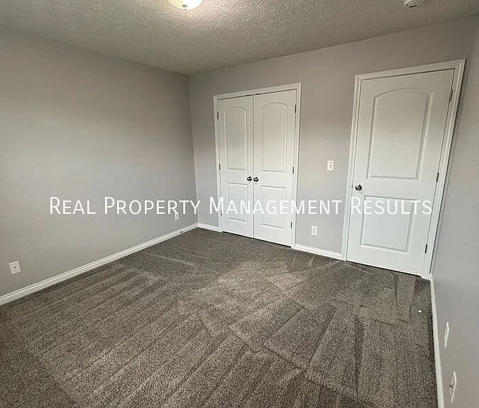 4789 Imperial Dr — Photo 15
