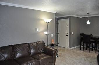 4th image of 2100 N 106th St Unit 207