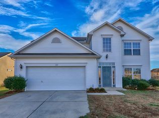 207 Gumtree Dr, Kannapolis, NC 28083