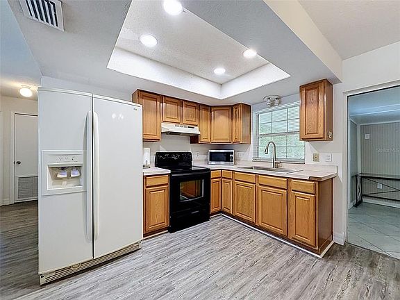 5th image of 7022 W CRESTVIEW LANE