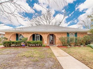 114 W Imperial Dr, Harahan, LA 70123
