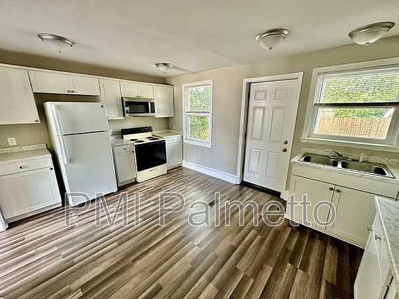 5th image of 2201 Vine St