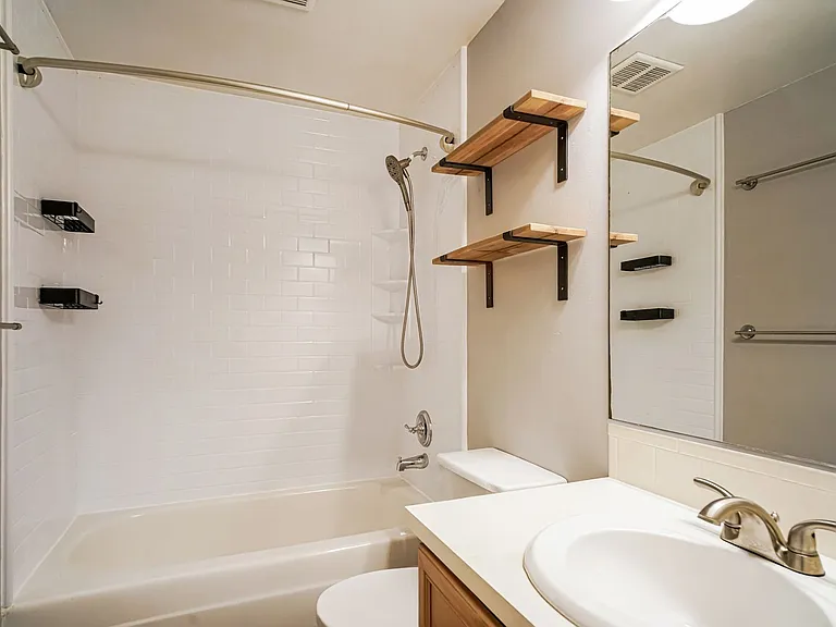 4226 SW Garden Home Rd — Photo 12