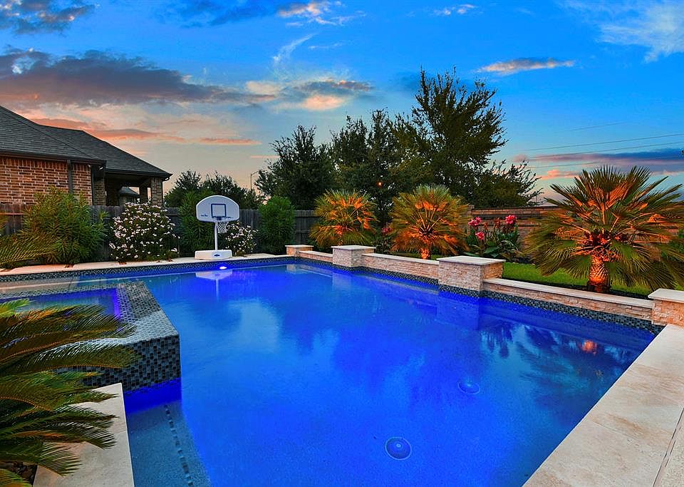 1st image of 27015 Barrington Lodge Ln