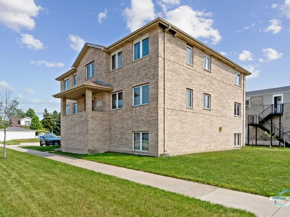 4103 Joliet Ave APT 1B, Lyons, IL 60534