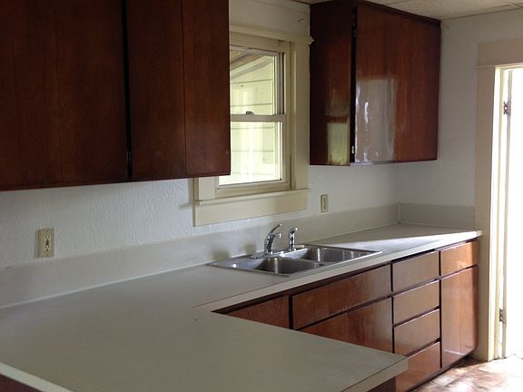3rd image of 4519 S Sheridan Ave