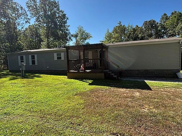 44 Barry Ln