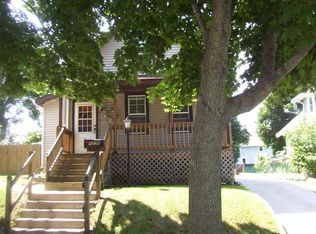 1234 S 17th St, Manitowoc, WI 54220