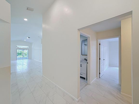 4th image of 8914 SW Bonneville Drive