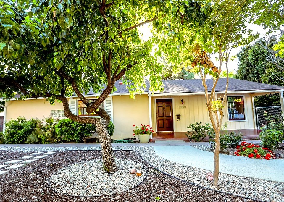 1st image of 5009 Alhama Dr