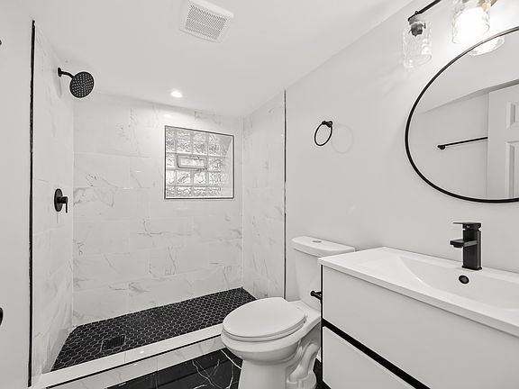3rd image of 6547 S Saint Lawrence Ave #G