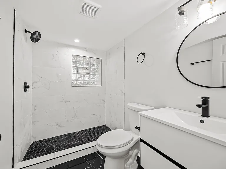 6547 S Saint Lawrence Ave #G — Photo 3