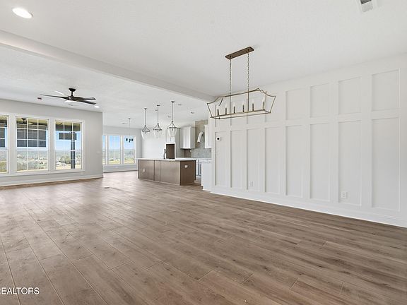 4th image of 1885 Hickory Reserve Rd