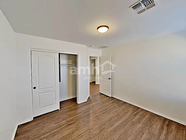 3453 N Almar — Photo 16
