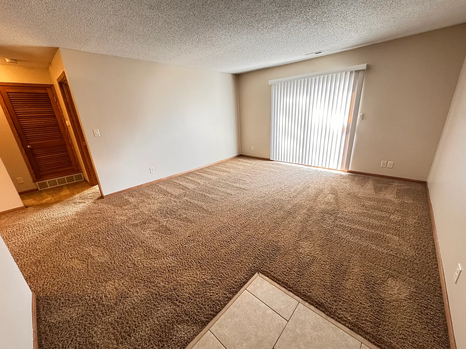 1 bed, 725 sqft, $875 — Photo 3