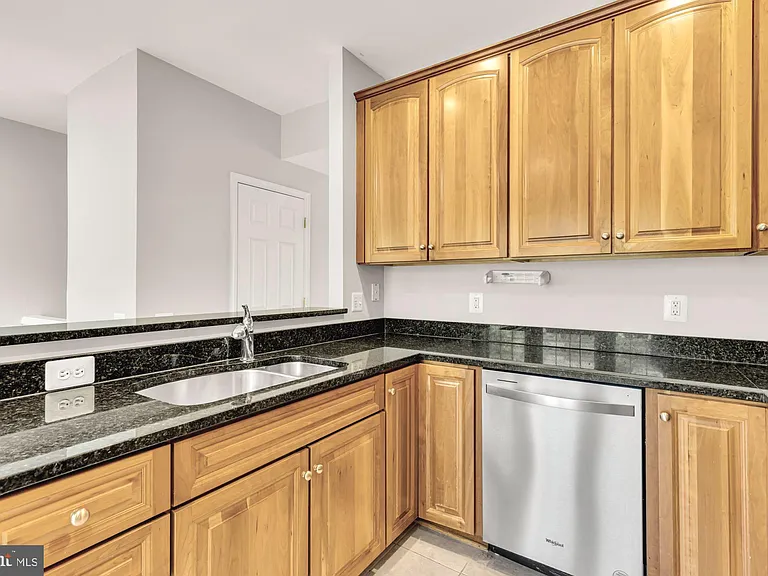 2513 Bronze Stone Pl — Photo 24