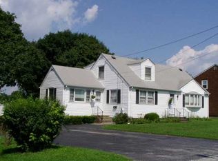 138 Kickemuit Rd, Warren, RI 02885