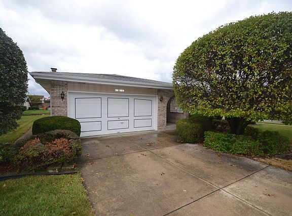 2nd image of 14000 Catherine Dr