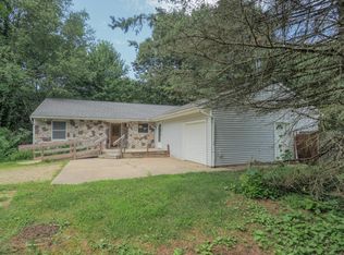 579 105th Ave, Plainwell, MI 49080