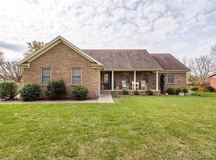 2252 Bobwhite Dr, Scottsburg, IN 47170