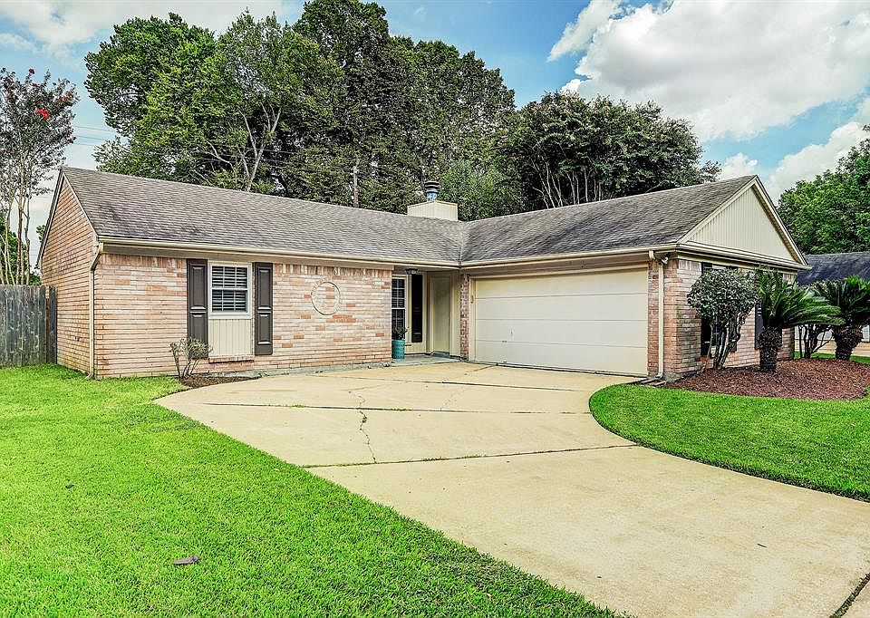 1st image of 2309 Colleen Dr