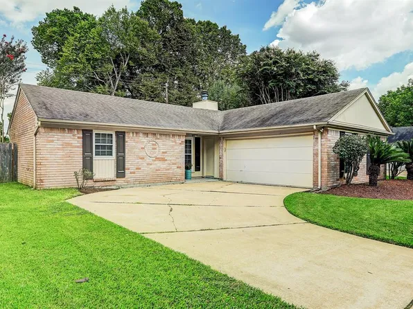 2309 Colleen Dr, Pearland, TX 77581