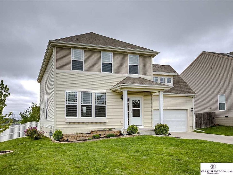 1st image of 8922 S 66th Ave