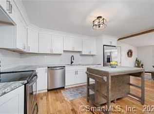 1 W Tract Rd, Cromwell, CT 06416