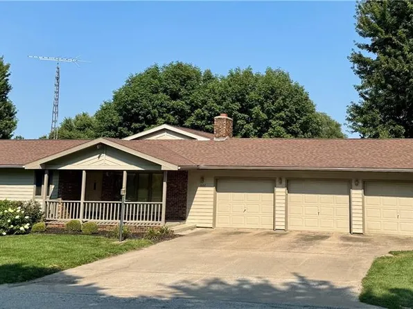 1602 Ridge Dr, Mound City, MO 64470