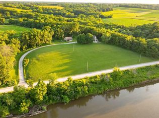 14277 Eagle Dr, Douds, IA 52551