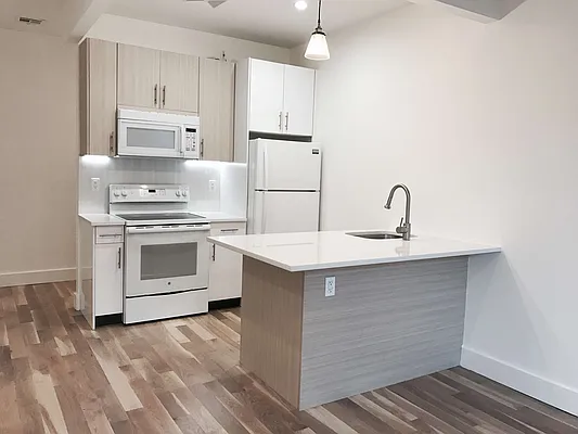 Rented by GTM Property Group  | media 60