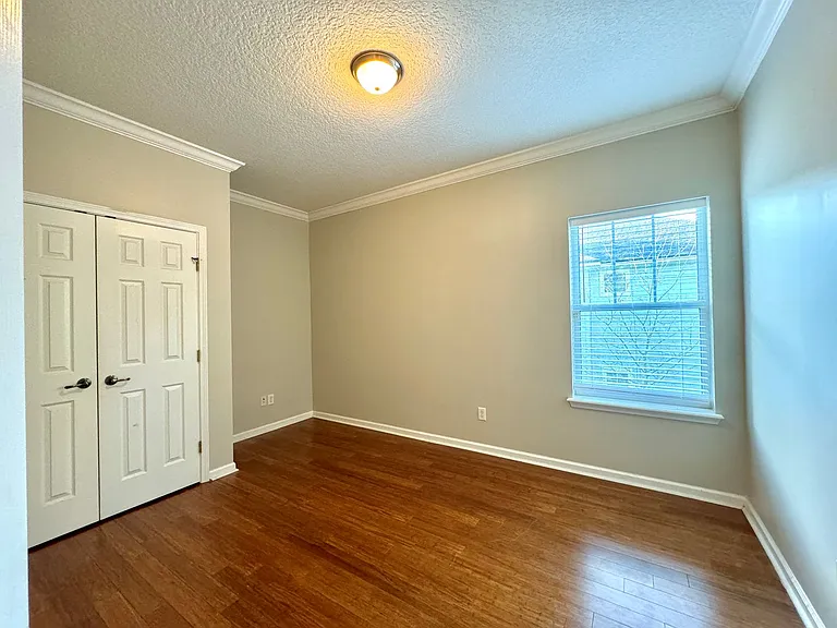 900 Paradise Ln — Photo 18