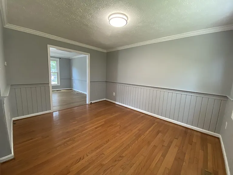 8513 Woodfall Rd — Photo 6