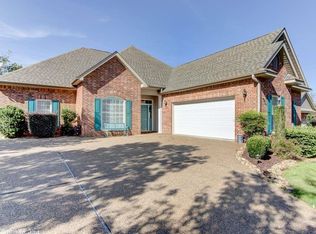 15 Viajero Way, Hot Springs Village, AR 71909