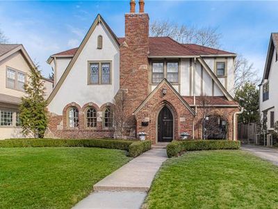 650 W 70th St, Kansas City, MO, 64113