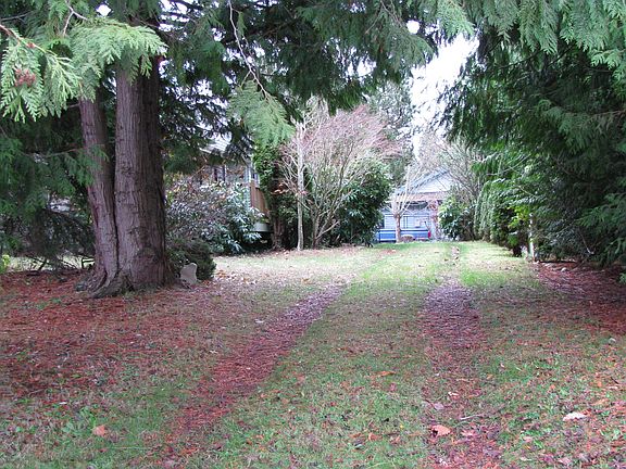 3rd image of 19225 44th Ave W