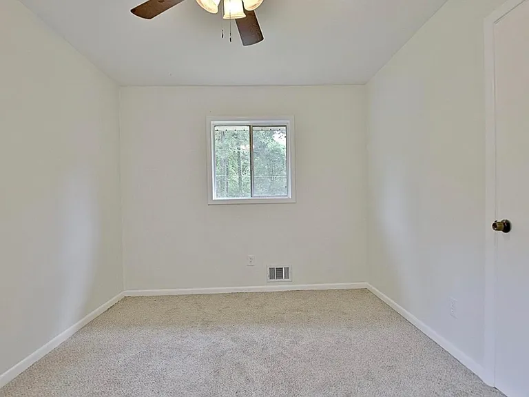 745 Anderson Dr — Photo 34