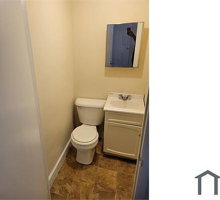 2nd image of 4406 E Wingohocking St