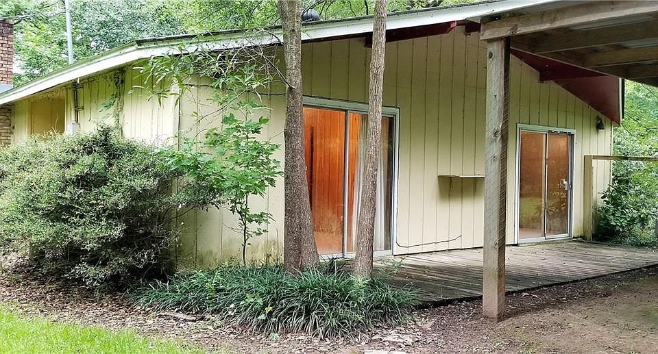 1st image of 386 Monroe Dr