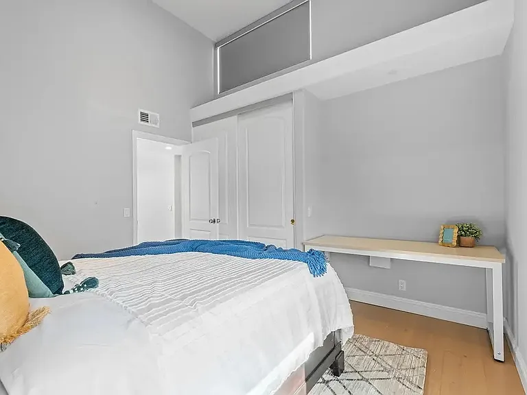 16742 Intrepid Ln — Photo 18