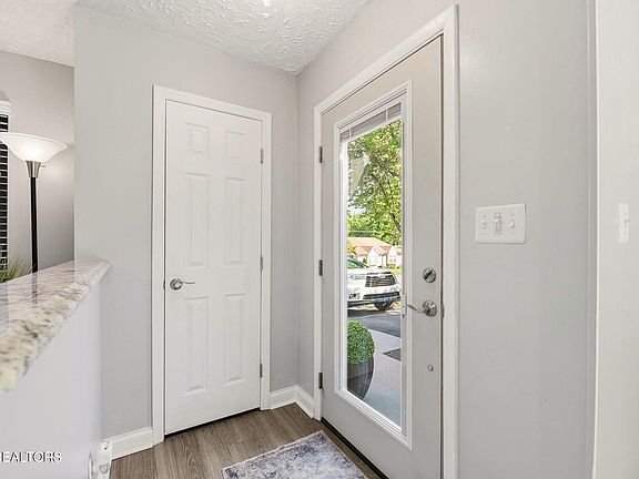 5th image of 7504 NW Chatham Cir