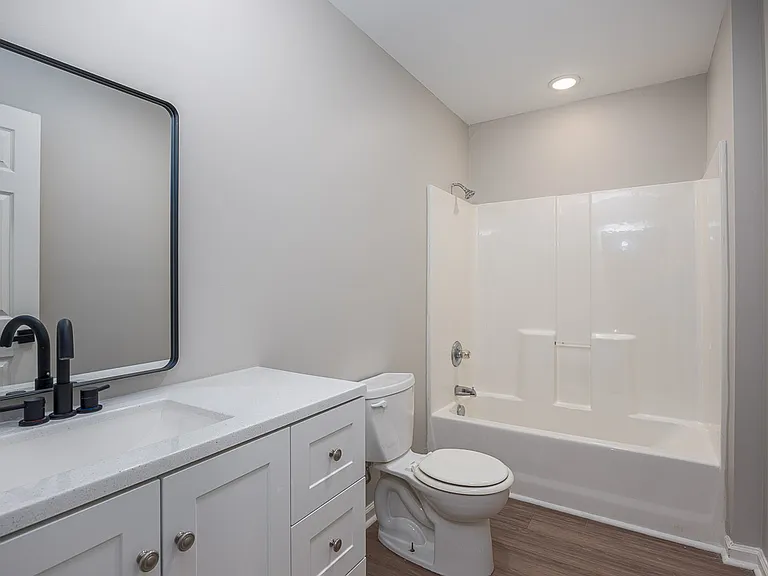 3317B Niagara Dr — Photo 11
