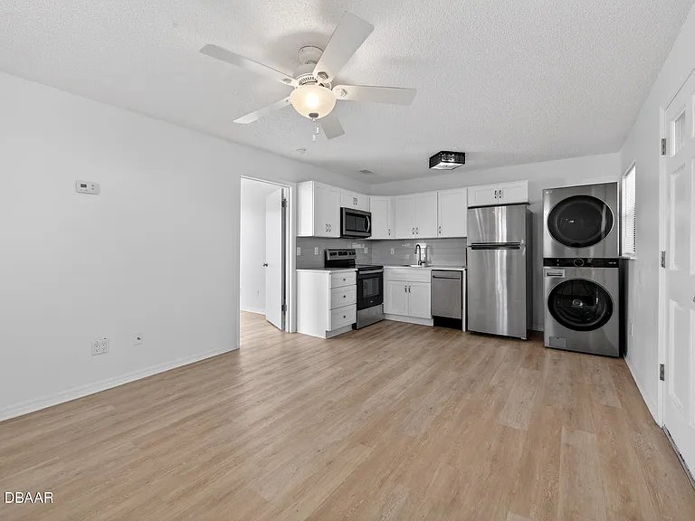 11 Oriole Cir #A — Photo 6