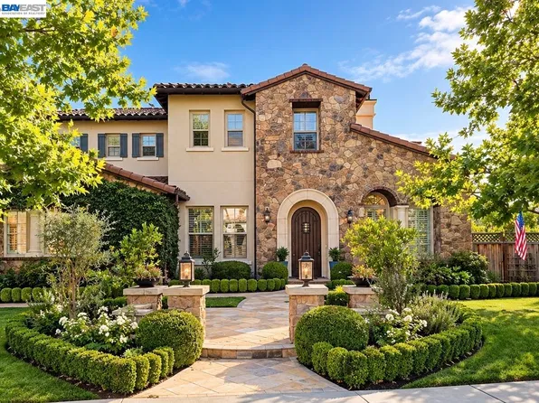 370 Golden Grass Dr, Alamo, CA 94507