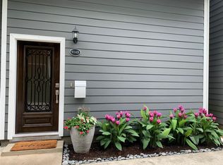 914 W 19th St #B, Houston, TX 77008