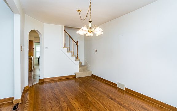 3rd image of 2923 N 72nd Ct