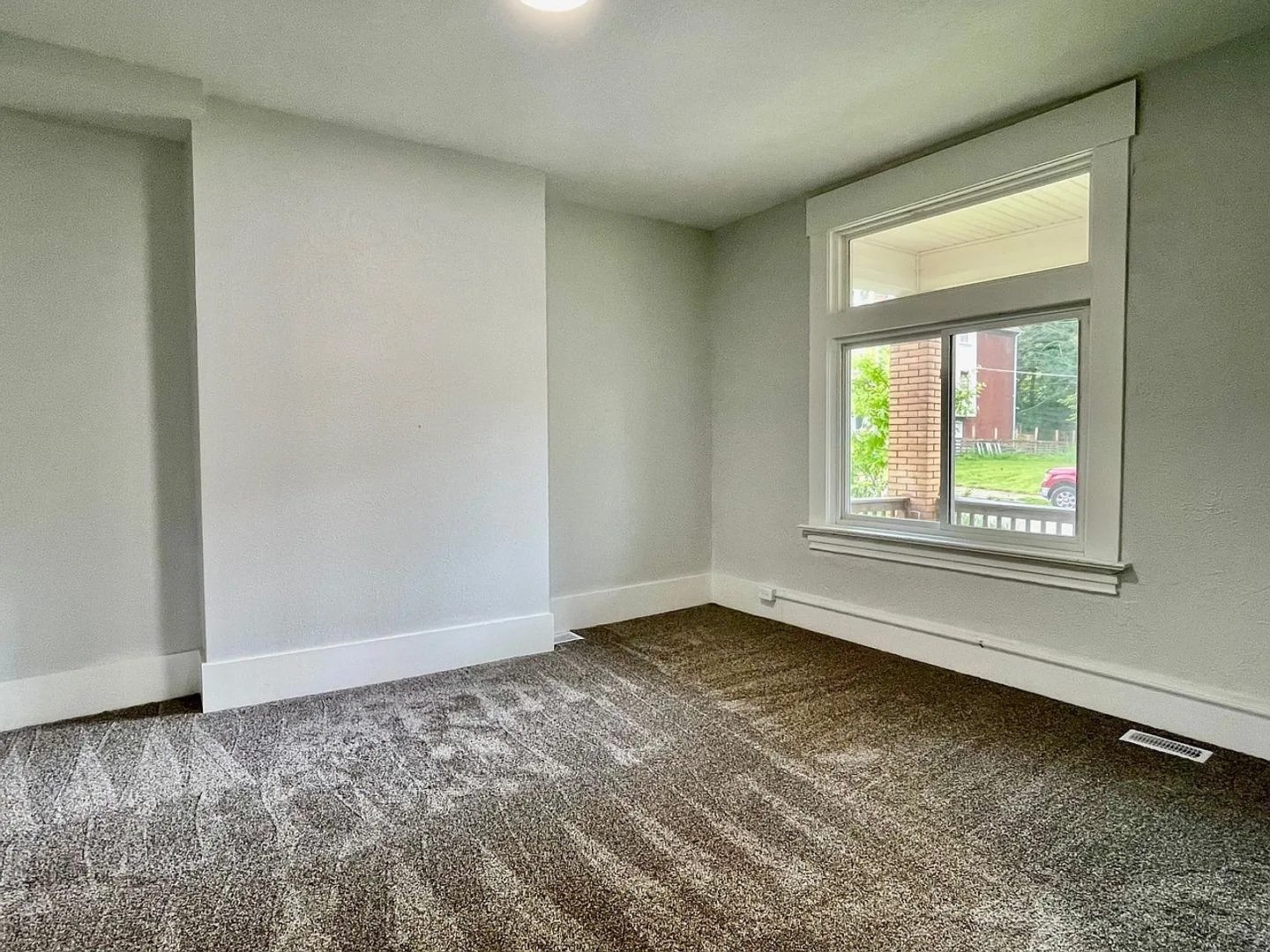 1107 South Ave — Photo 3