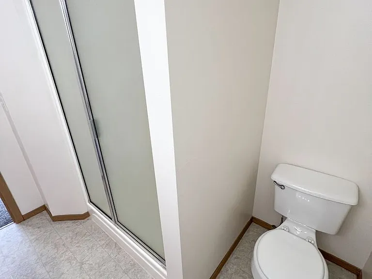 5511 Glenridge Way — Photo 27