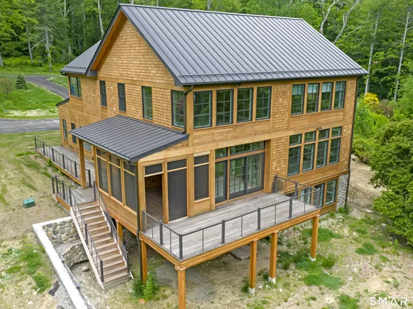 158 West Quasset Road, Woodstock, CT 06281